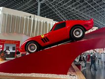 Ferrari World: Από τις ευθείες της Formula 1 στο… παρκέ του Final 4!