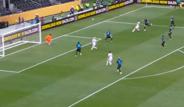 Η Ουράβα προηγήθηκε της Ιντερ και οι οπαδοί της τρελάθηκαν! (vid)