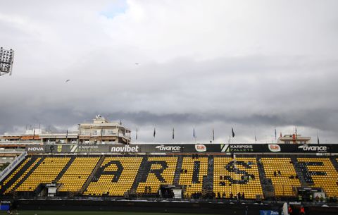 Μπαίνουν τα νέα καθίσματα στο «Κλεάνθης Βικελίδης» (vid)