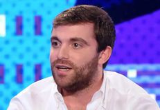 Εξωπραγματικό: Πόσες ώρες μιλάει καθημερινά στο τηλέφωνο ο Φαμπρίτσιο Ρομάνο