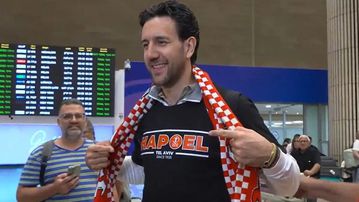 Άφιξη Μίτσιτς στο Τελ Αβίβ και δηλώσεις για «δυναστεία» στην Χάποελ (pics)