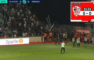 Σοβαρά επεισόδια και διακοπή στο Αζαξιό - Μπορντό - Μάχες μεταξύ των οπαδών (vid)