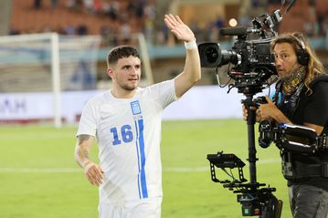 Ο Ζαφείρης πάει στην Τούμπα έχοντας δικό του... τραγούδι (vid)