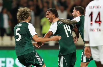 Πάλμερ Μπράουν σκόραρε μετά από 5 χρόνια: «Έγινα πατέρας και μου έλεγαν ότι έπρεπε να έρθει το παιδί για να το πετύχω»