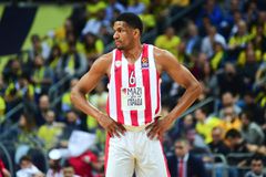 Ο πρώην NBAer και παίκτης του Ολυμπιακού Άξελ Τουπάν ανακοινώθηκε από ομάδα της Πορτογαλίας