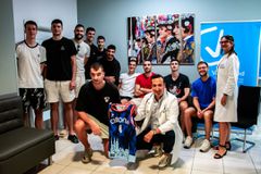 Αντιμέτωπη με την χρεωκοπία η Τσιμπόνα