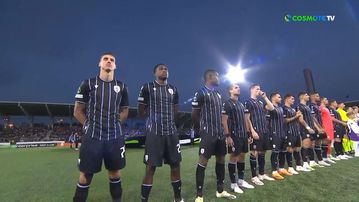 Ελσίνκι - ΠΑΟΚ: Η είσοδος των ομάδων στον αγωνιστικό χώρο