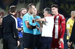 Διαμαρτυρίες του Μεντιλίμπαρ στον Παϊρέτο μετά το τέλος του Άρης - Ολυμπιακός