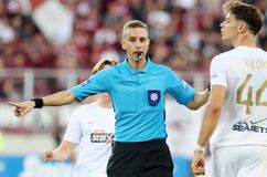 Έντονες διαμαρτυρίες της ΑΕΚ: Άπαντες έπεσαν πάνω στον διαιτητή μετά τη λήξη! (pics)