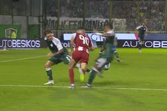 Ολυμπιακός: «Ο Τετέ ανέτρεψε τον Καμπελά - Ο Καλάμπρια εκτέλεσε το φάουλ» (vid)