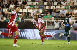 Ο ένας (Ολυμπιακός) «κάλπαζε» και ο άλλος (Παναθηναϊκός) στην «εντατική» από το 60’