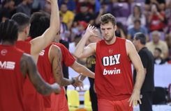 Βεζένκοφ: «Πάντα απρόβλεπτη η EuroLeague, οι στόχοι μας παραμένουν υψηλοί»