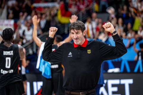 Η πρώτη συνέντευξη του Άλεξ Μουμπρού μετά την περιπέτεια της υγείας του