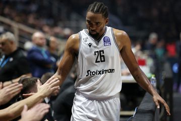 Μουρ: «Δεν κοιτάμε το σερί που έχουμε κάνει»