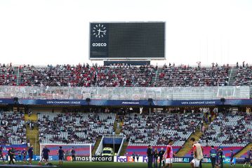 Μεγάλη ταλαιπωρία για τους φίλους του Ολυμπιακού - Τι συνέβη με την αστυνομία στο Μονζουίκ