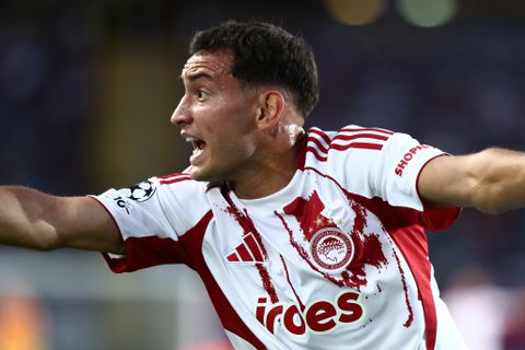 Η ατάκα του Έσε στον διαιτητή μετά την κόκκινη: «Γα@@@ όλο το παιχνίδι» (vid)