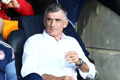 Οργή Μεντιλίμπαρ για τη διαιτησία: «Ανεξήγητη η αποβολή και το πέναλτι» (vid)