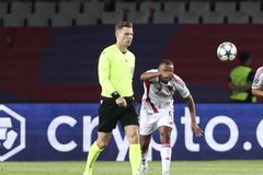 Ο Ροσέτι μπήκε στα αποδυτήρια και «έκραξε» τον διαιτητή του Μπαρτσελόνα - Ολυμπιακός