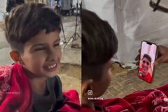 Συγκλονιστικό: Παιδί από την Παλαιστίνη έχασε το πόδι του, αλλά ο Μπόνο το έκανε να βρει ξανά το χαμόγελό του (vid)