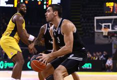 Περσίδης: «Να διεκδικήσουμε τις πιθανότητές μας απέναντι στον Ολυμπιακό»