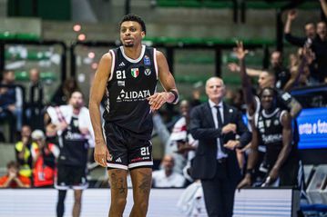 Άνετες νίκες για Μπασκόνια και Βίρτους Μπολόνια στην Euroleague