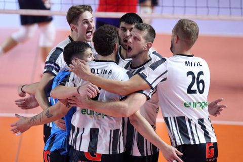 Ο ΟΦΗ έφυγε με νίκη-ανατροπή από την Νέα Σμύρνη