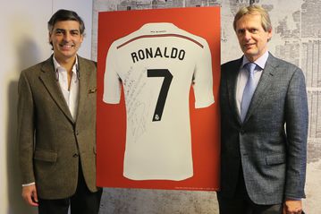 Αυτός είναι ο κορυφαίος γιατρός που εμπιστεύτηκε o Λεσόρ - Έχει χειρουργήσει και τον Ρονάλντο