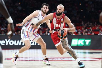 Φουλ επίθεση ο Ολυμπιακός στο ΣΕΦ - Ρεκόρ σεζόν σε πόντους στο πρώτο ημίχρονο