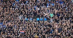 Οι οπαδοί της Άιντραχτ ανήρτησαν πανό για τους Bad Blue Boys