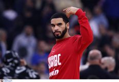 Εκτός 12άδας ο Μπραζντέικις, μέσα Ουόκαπ και Μήτρου - Λονγκ