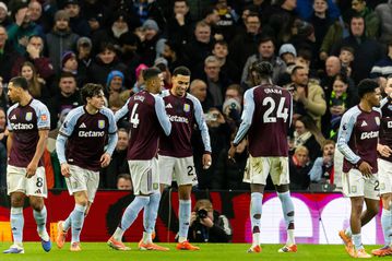 Ο «καυτός» Ρότζερς έδωσε τεράστια νίκη στην Άστον Βίλα κόντρα στη Μάντσεστερ Γιουνάιτεντ