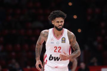 Ο Τάιλερ Ντόρσεϊ πήρε «φωτιά» στην τρίτη περίοδο με συνεχόμενα τρίποντα