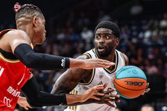 Συνεχίζει αήττητη η Ντουμπάι BC - Εύκολα τη Στουντέτσκι στην επιστροφή του Μπέικον