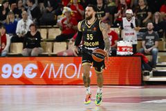 Ο Μάικ Τζέιμς οδήγησε τη Μονακό σε νίκη-θρίλερ μετά από δύο παρατάσεις