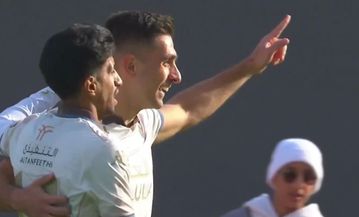 Χατ-τρικ από τον εντυπωσιακό Κουλούρη και πεντάρα για την Αλ Ουλά (vids)