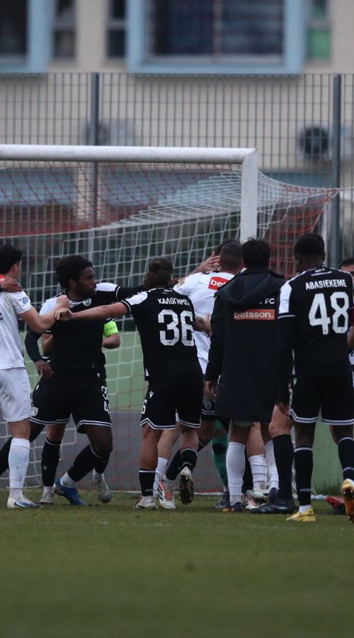 Χαμός στο ΠΑΟΚ Β΄ - Ηρακλής μετά το buzzer beater του Ντέλετιτς, παίκτες πιάστηκαν στα χέρια (gallery/vid)