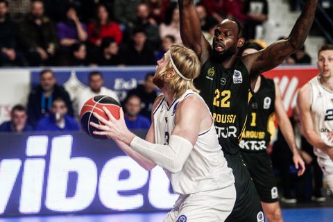 Με «διπλό» Χόρκλερ η Καρδίτσα επικράτησε του Αμαρουσίου