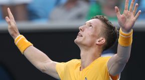 Πέταξε εκτός και τον Αλιασίμ ο εκπληκτικός Λεχέτσκα και περιμένει… Τσιτσιπά!