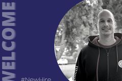 Στη Βουλιαγμένη ο Χατζηδάκης