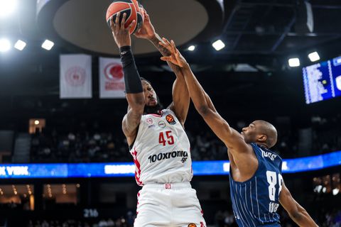 Χολ: «Πρέπει να παίζουμε και στα 40 λεπτά, όχι μόνο στο πρώτο ημίχρονο»