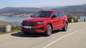 Skoda: Εμπλουτισμός εκδόσεων και νέα μειωμένη τιμή εκκίνησης για το Karoq