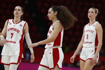 EuroCup Women: O Ολυμπιακός κατέρρευσε στην 3η περίοδο και αποκλείστηκε από την Εστουδιάντες