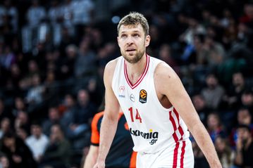 Το εξαιρετικό πρώτο δεκάλεπτο του Βεζένκοφ στην Πόλη - Τι έκανε και η αποθέωση του Μόντε Μόρις