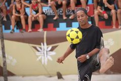 Μπήκε στο ελληνικό Survivor ο Ροναλντίνιο! (vid)