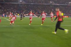 Επική πρόκριση για την Καραμπάγκ των δέκα παικτών στους «16» του Europa League - Τρομερή ανατροπή της Φράιμπουργκ  στην παράταση