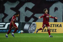 Ο Σαγάλ με σουτ μέσα από την περιοχή ισοφάρισε για την ΑΕΛ Novibet κόντρα στον ΠΑΟΚ