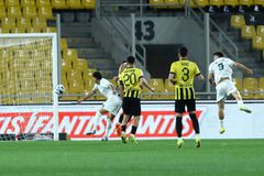 Ο Μουκουντί με κεφαλιά άνοιξε το σκορ για την ΑΕΚ