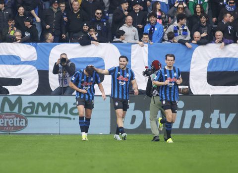 Η Αταλάντα «τούμπαρε» τη Νάπολι και ελπίζει για Champions League