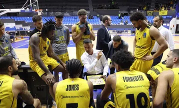 Επιστροφή στη δουλειά για τον Άρη Bettson την Καθαρά Δευτέρα