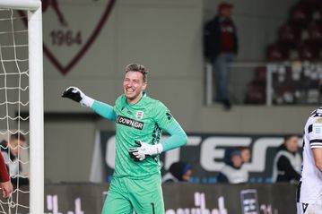 Ανησυχία με Παβλένκα στον ΠΑΟΚ - Αμεσα στη Θεσσαλονίκη για εξετάσεις